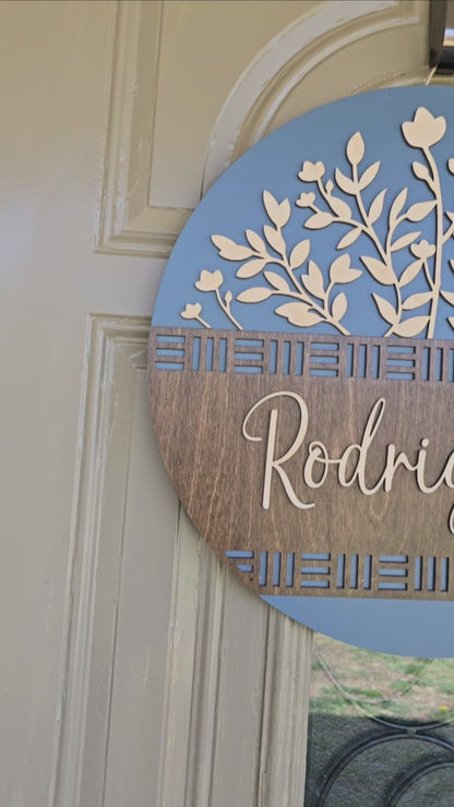 Personalized Round Wooden Door Sign – Custom Last Name or Welcome Sign | Floral Basket
